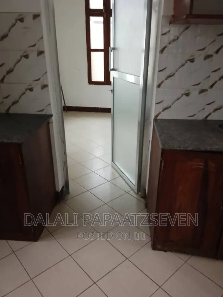 1bdrm Apartment in Dalalipapaatzseven, Kinondoni for rent