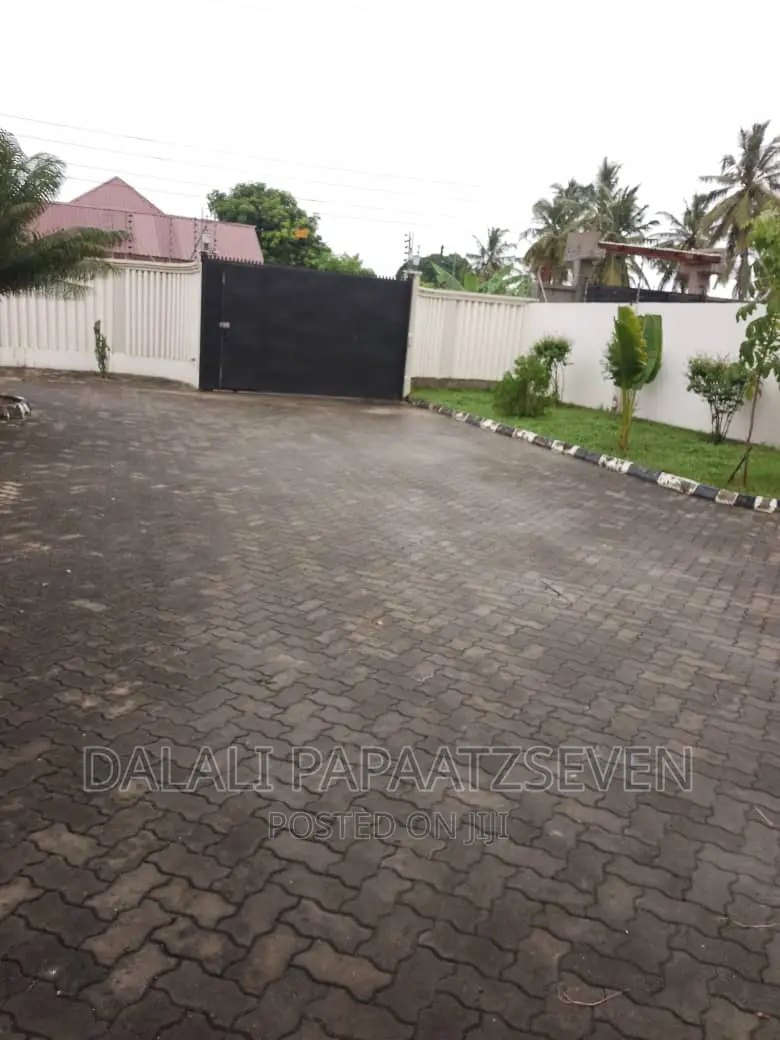 1bdrm Apartment in Dalalipapaatzseven, Kinondoni for rent