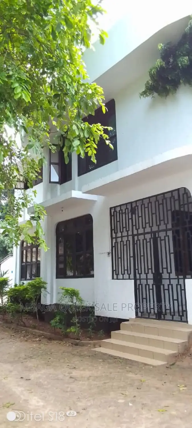 5bdrm House in Mbezi Beach for sale