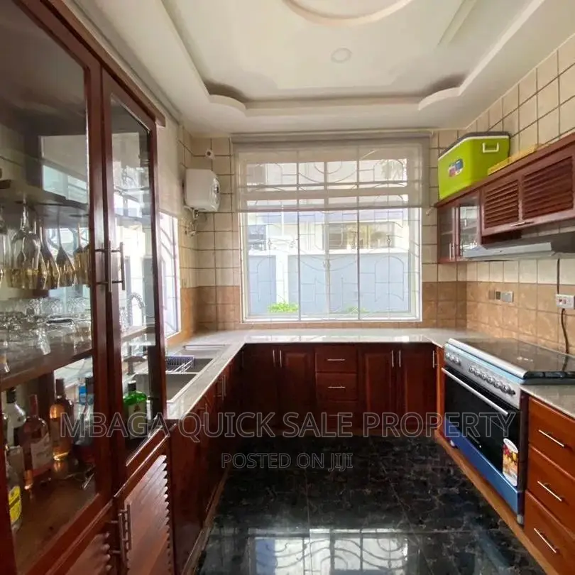 5bdrm House in Mbweni for rent