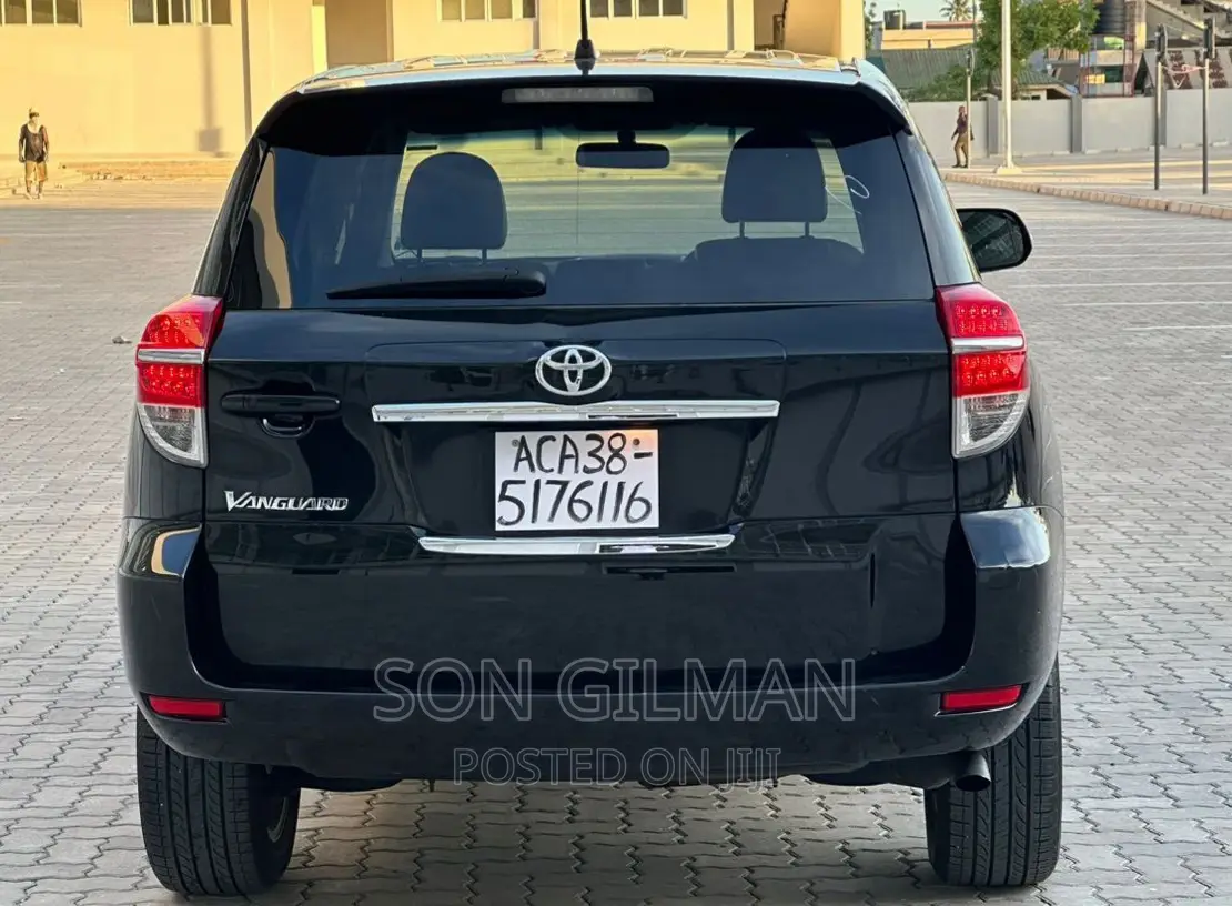 Toyota Vanguard 2011 Black