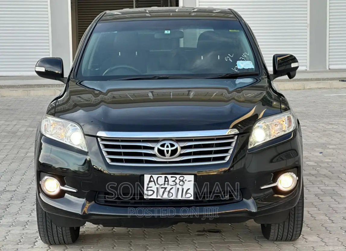 Toyota Vanguard 2011 Black
