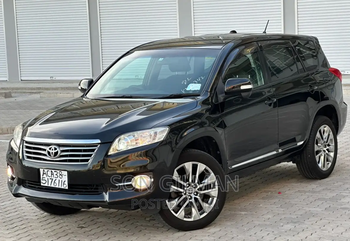 Toyota Vanguard 2011 Black
