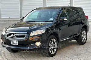 Toyota Vanguard 2011 Black