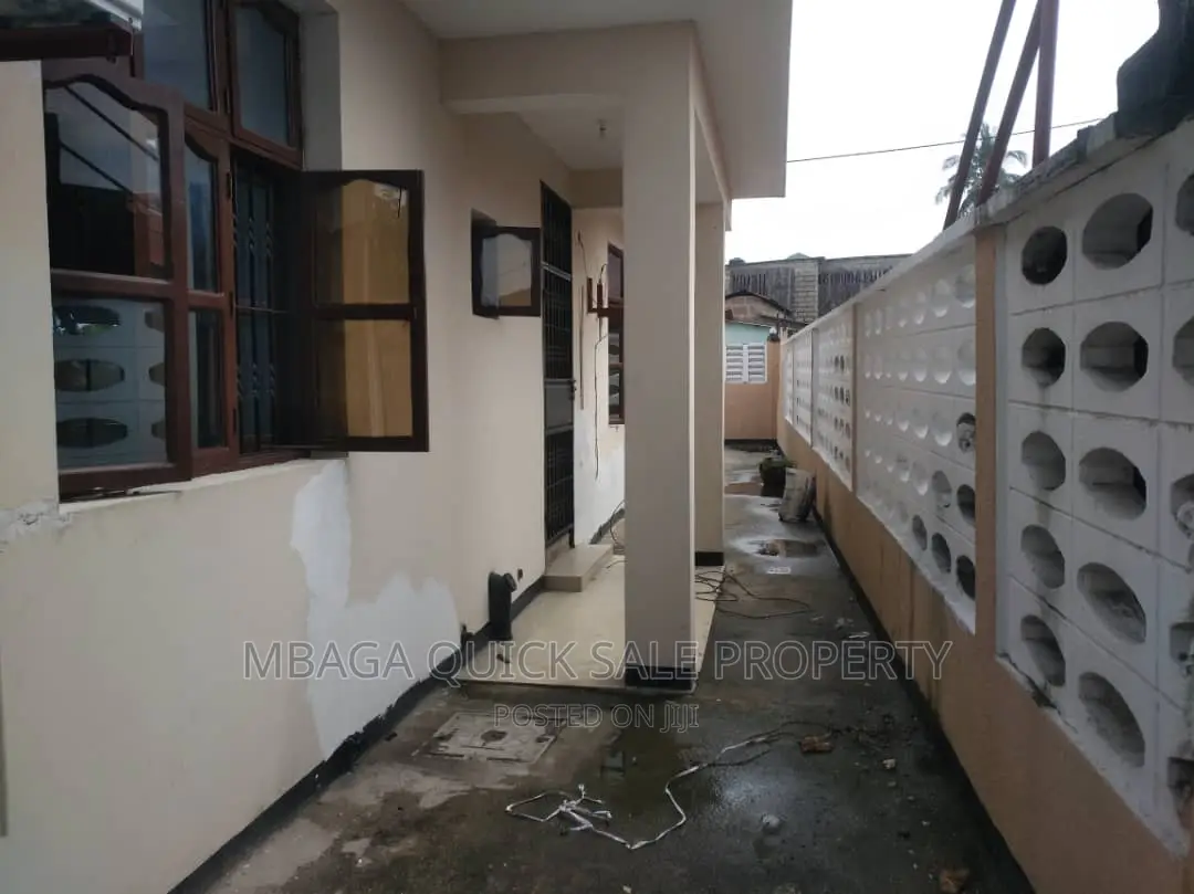 3bdrm House in Msasani for rent