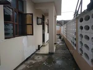 3bdrm House in Msasani for rent