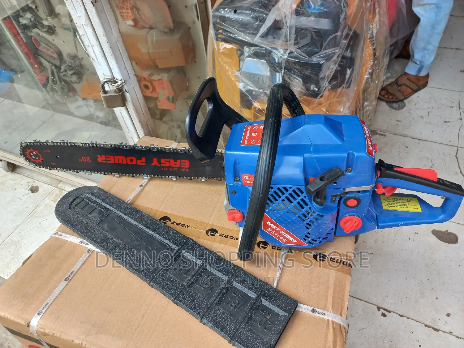 Brand New Petrol Chain Saw 16"