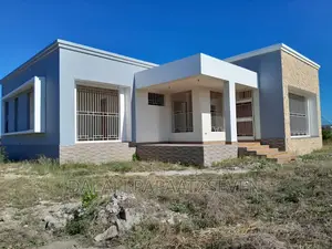 Nyumba Yenye Vyumba Vinne Inauzwa Ipo Mbweni Mpiji