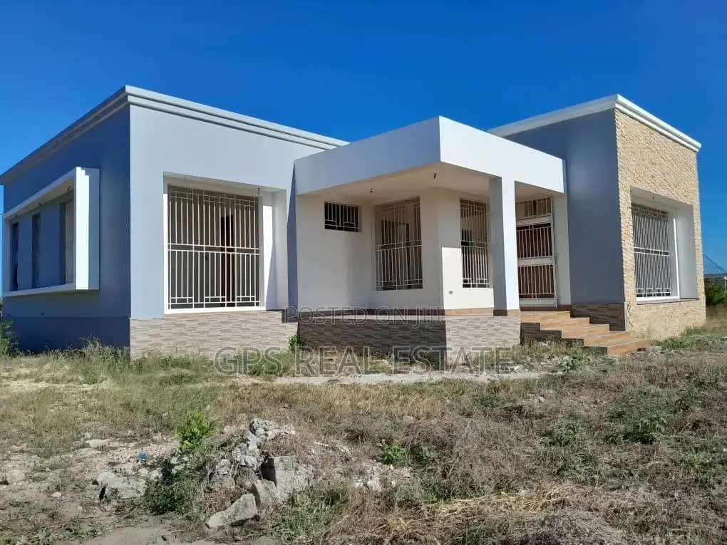 4bdrm House in Mbweni Mpiji, Kinondoni for sale