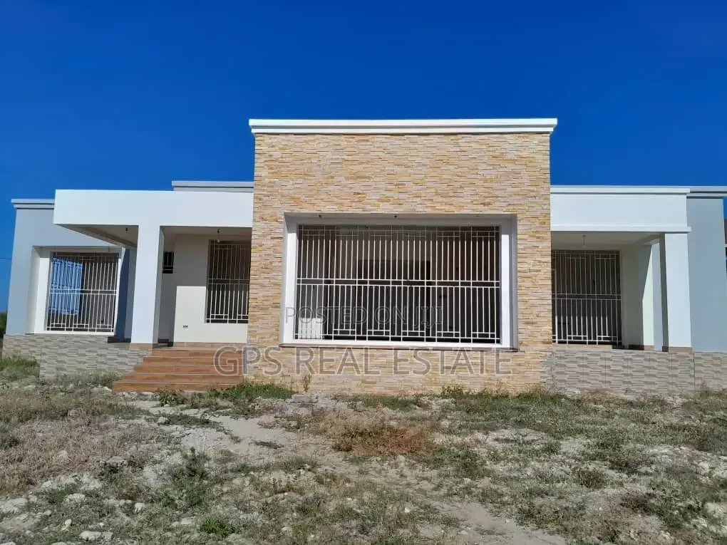 4bdrm House in Mbweni Mpiji, Kinondoni for sale