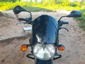 Bajaj Boxer X125 2021 Red