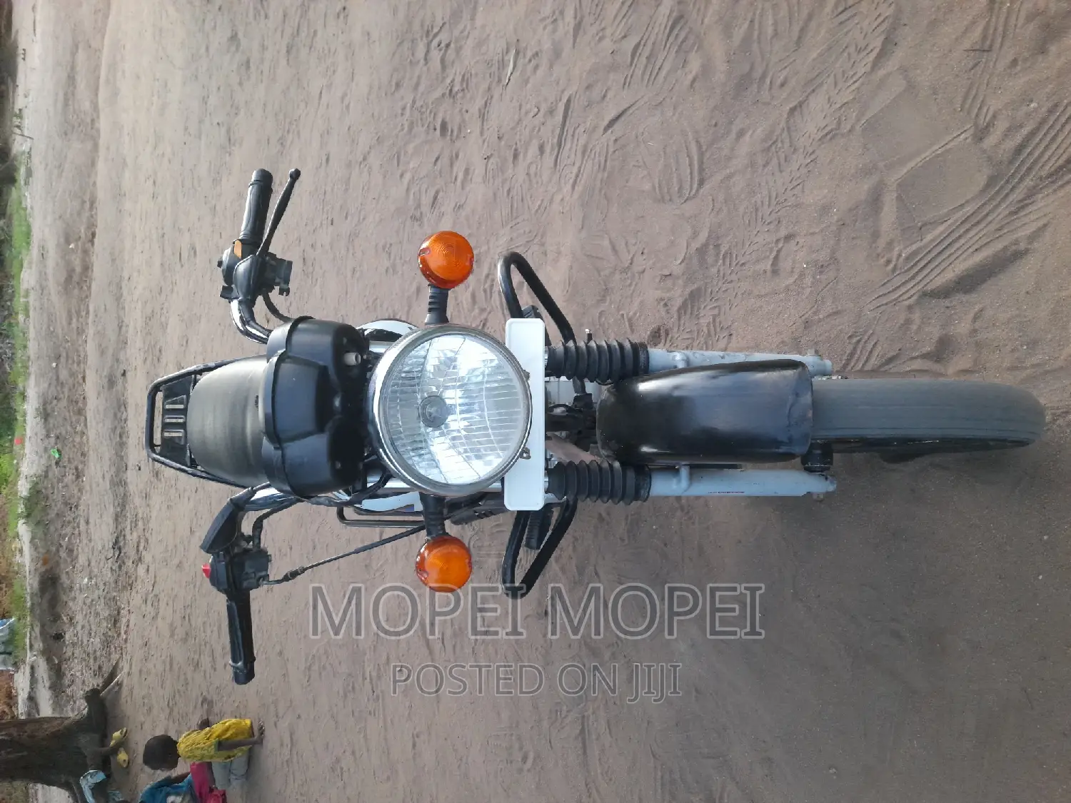 TVS HLX 125 2022 Black