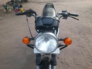 TVS HLX 125 2022 Black