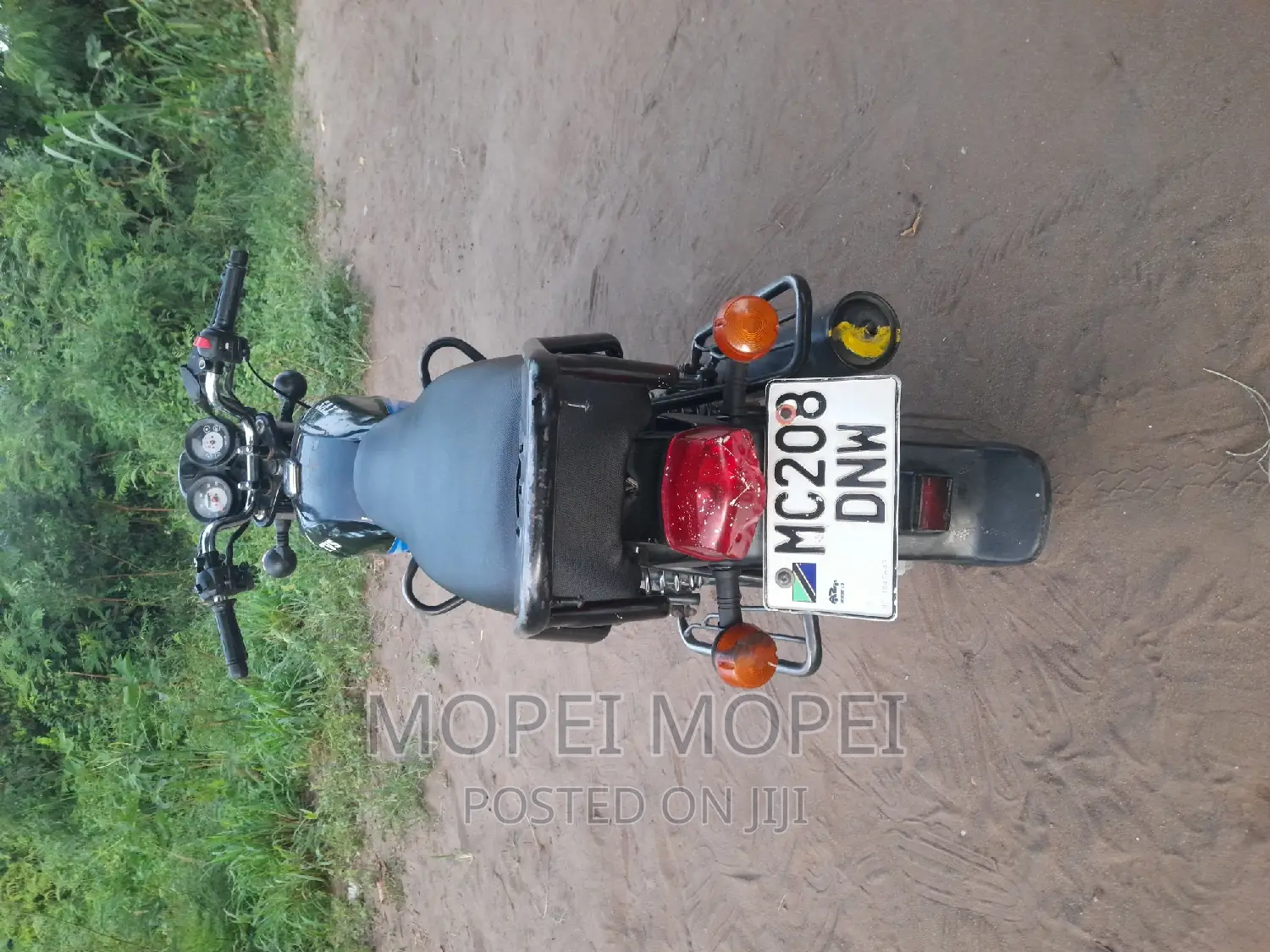 TVS HLX 125 2022 Black