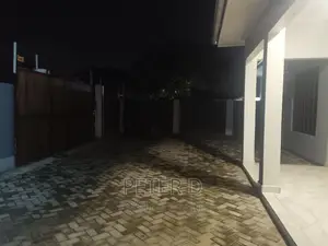 5bdrm House in Kijitonyama for rent