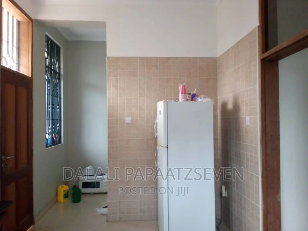 5bdrm House in Dalalipapaatzseven, Kinondoni for rent