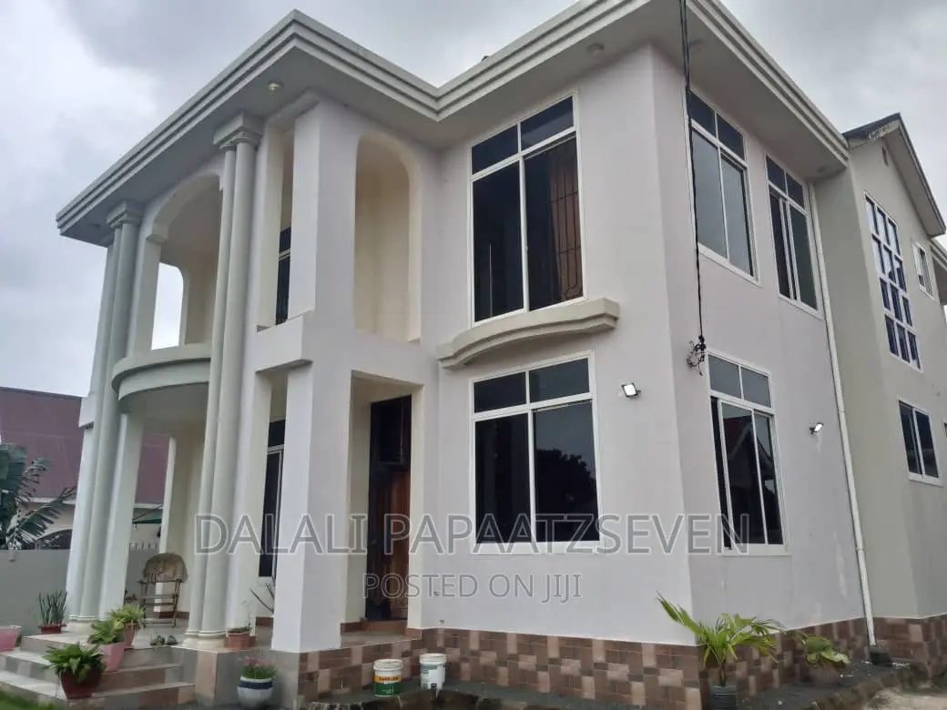 5bdrm House in Dalalipapaatzseven, Kinondoni for rent