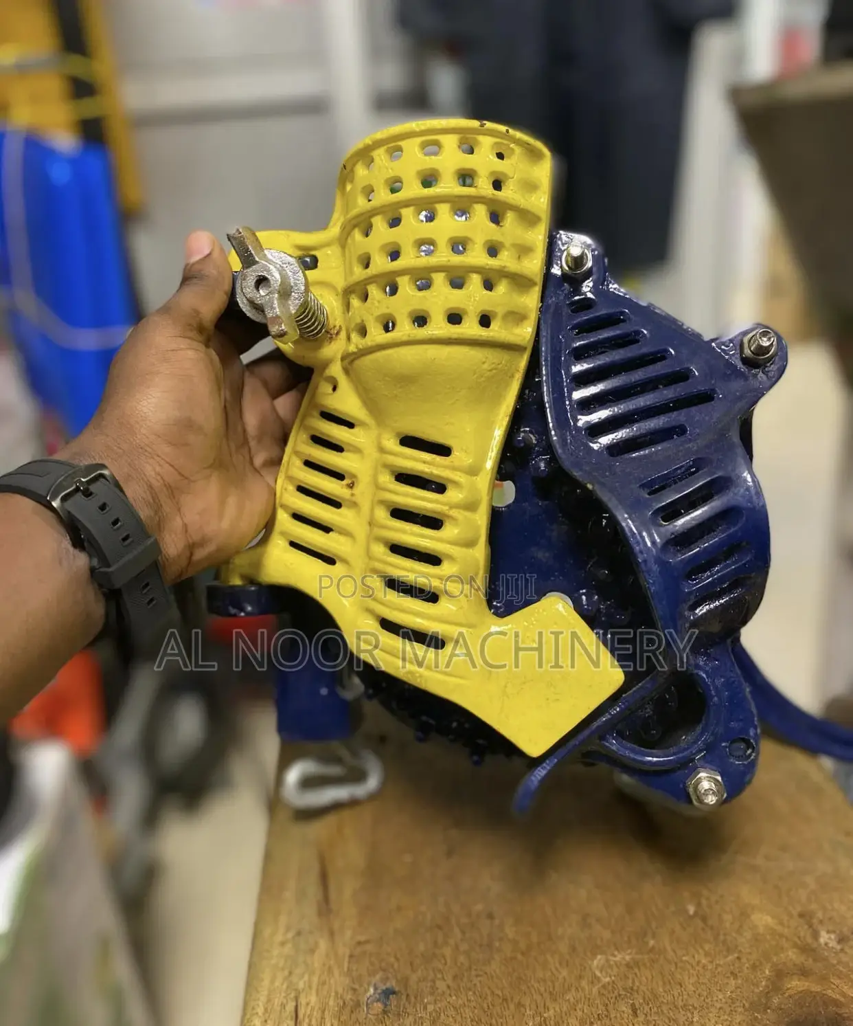 Hand-Cranked Corn Thresher