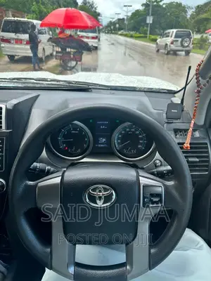 Toyota Land Cruiser Prado 2.7 VVT-i 2014 Pearl