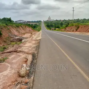 Eneo Hk 5 La Viwanda Linauzwa Ml 600 Kibaha Misugusugu.