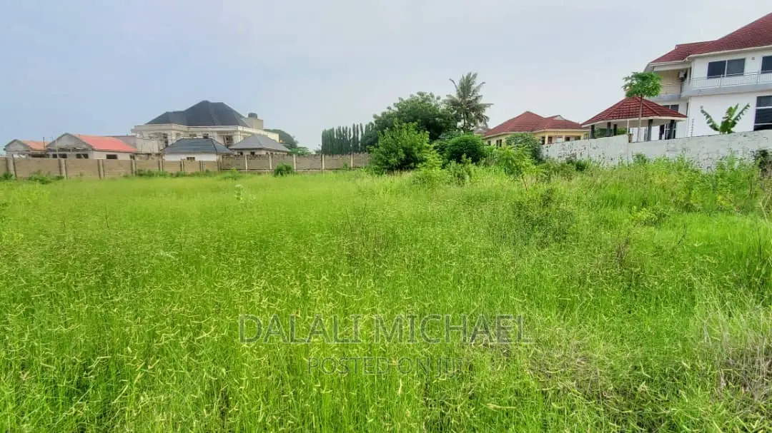 Plot for Sale Mbweni Mpiji £.