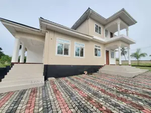 5bdrm House in Madale, Bunju for sale