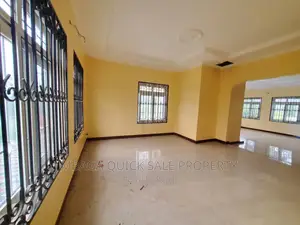 5bdrm House in Madale, Bunju for sale