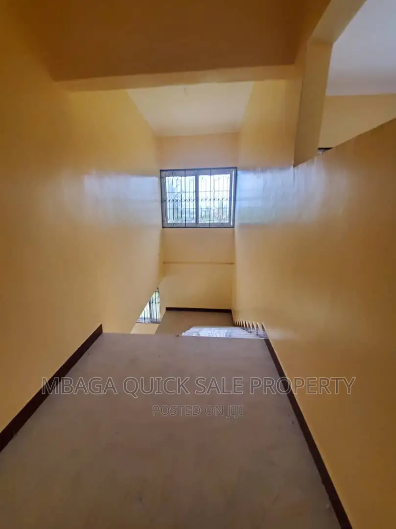 5bdrm House in Madale, Bunju for sale