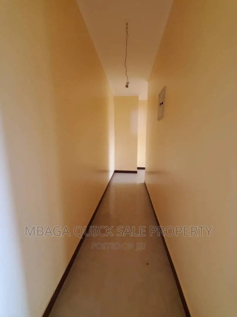 5bdrm House in Madale, Bunju for sale