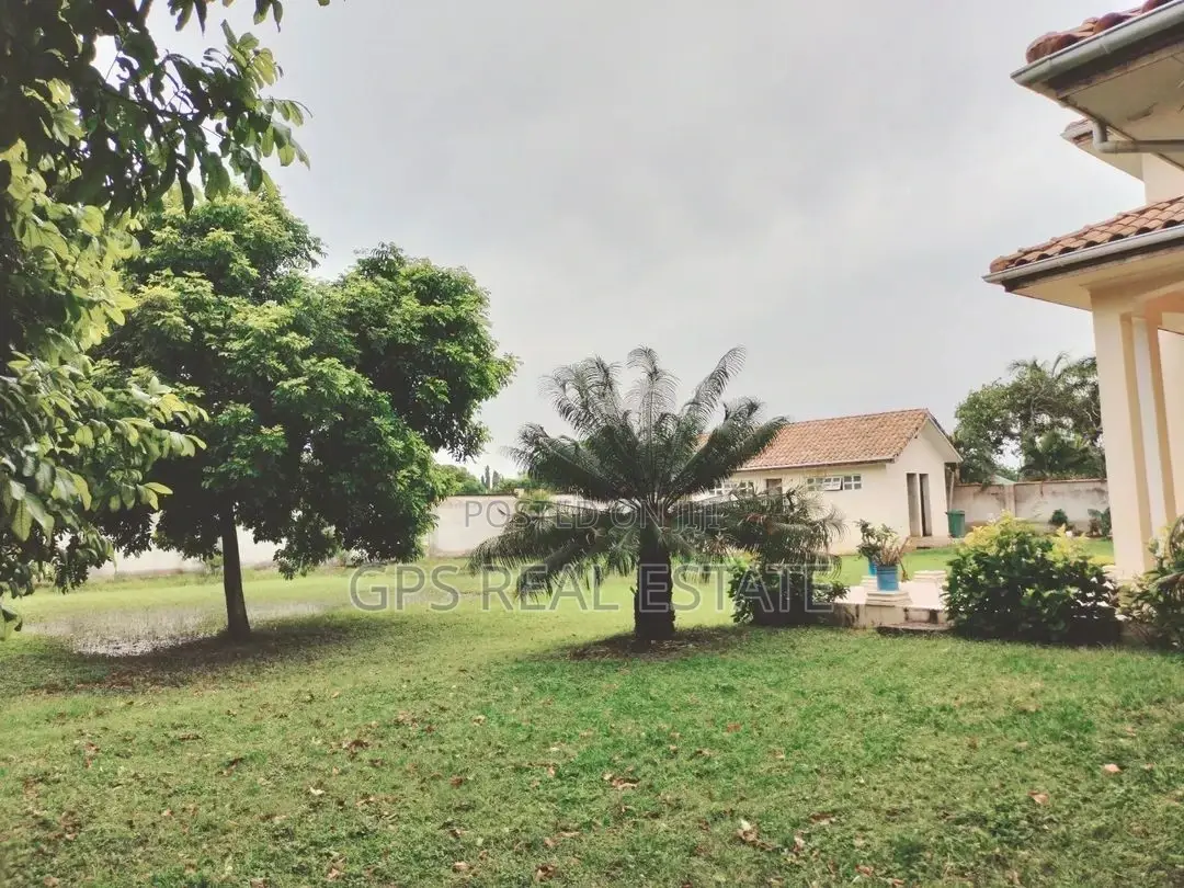 6bdrm House in Bahari Beach, Kinondoni for sale