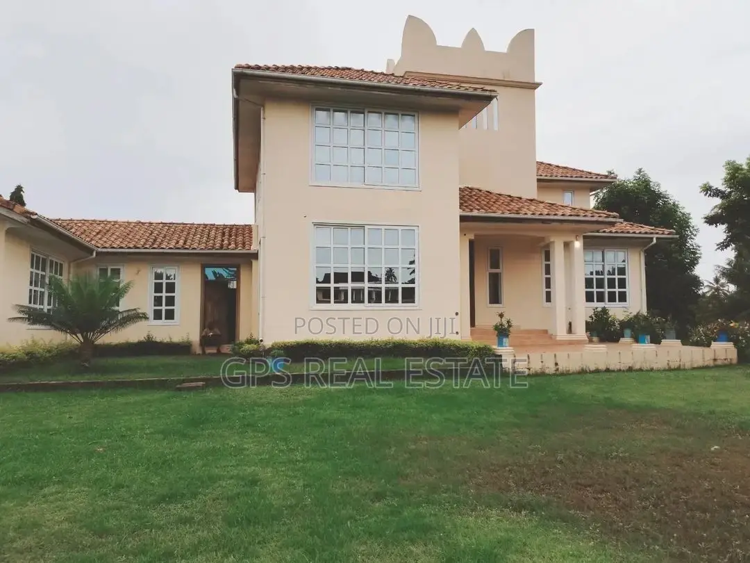 6bdrm House in Bahari Beach, Kinondoni for sale