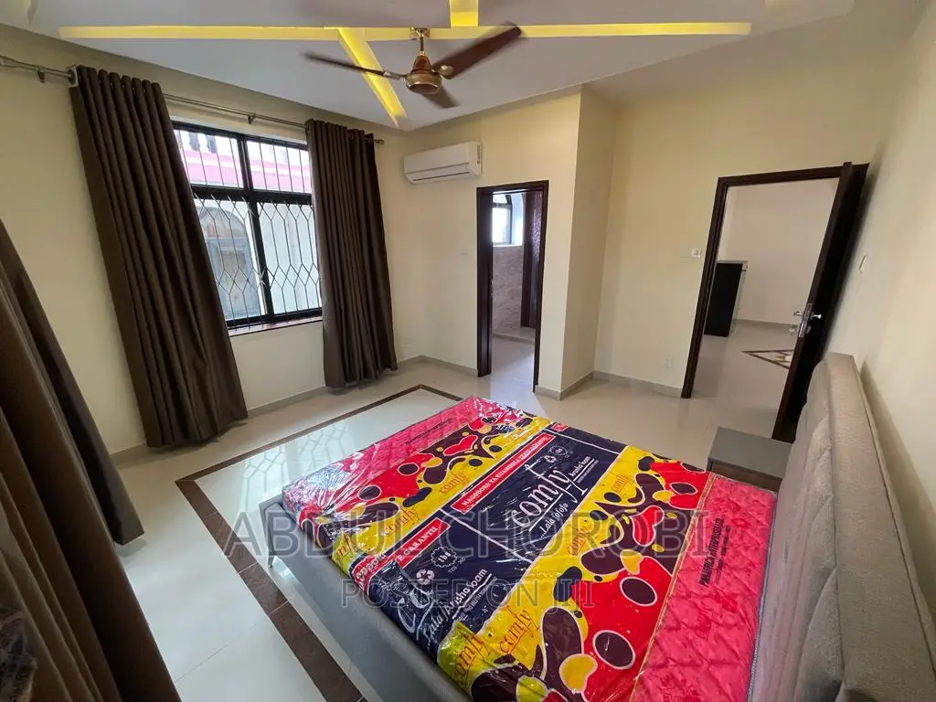 Furnished 4bdrm Villa in Ada Estate for rent