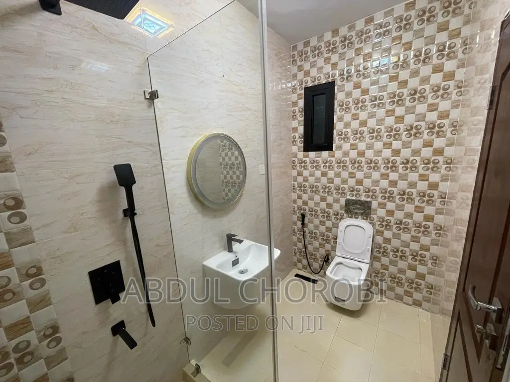 Furnished 4bdrm Villa in Ada Estate for rent