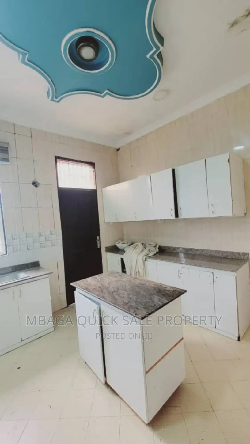 3bdrm House in Goba Lastanza for sale