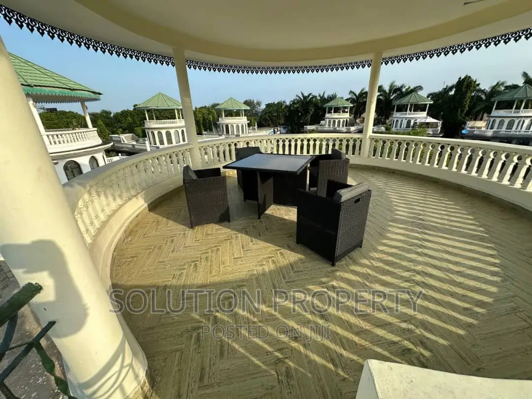 Furnished 5bdrm Villa in Oyster Bay for rent