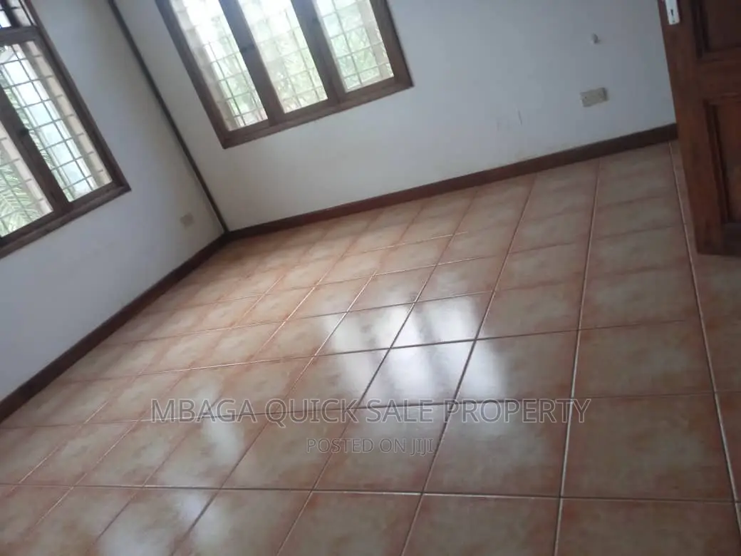 3bdrm Apartment in Mbezi Beach Shoppers for rent