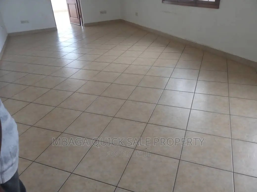 3bdrm Apartment in Mbezi Beach Shoppers for rent