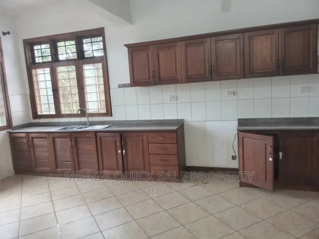3bdrm Apartment in Mbezi Beach Shoppers for rent