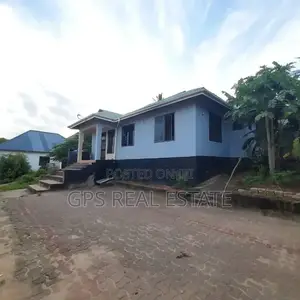 3bdrm House in Ubungo Makoka, Kinondoni for sale
