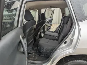 Toyota RAV4 2010 Silver