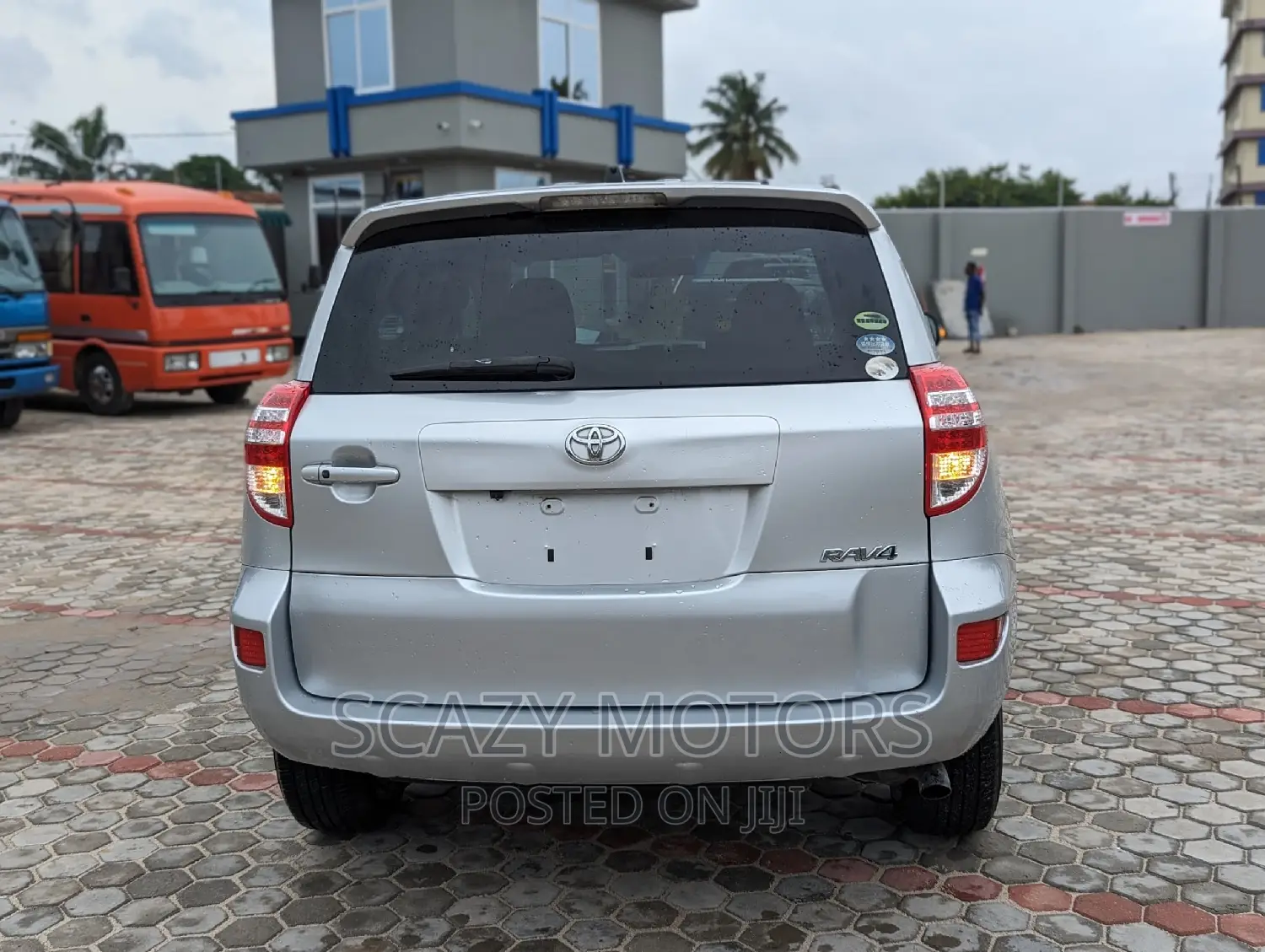 Toyota RAV4 2010 Silver
