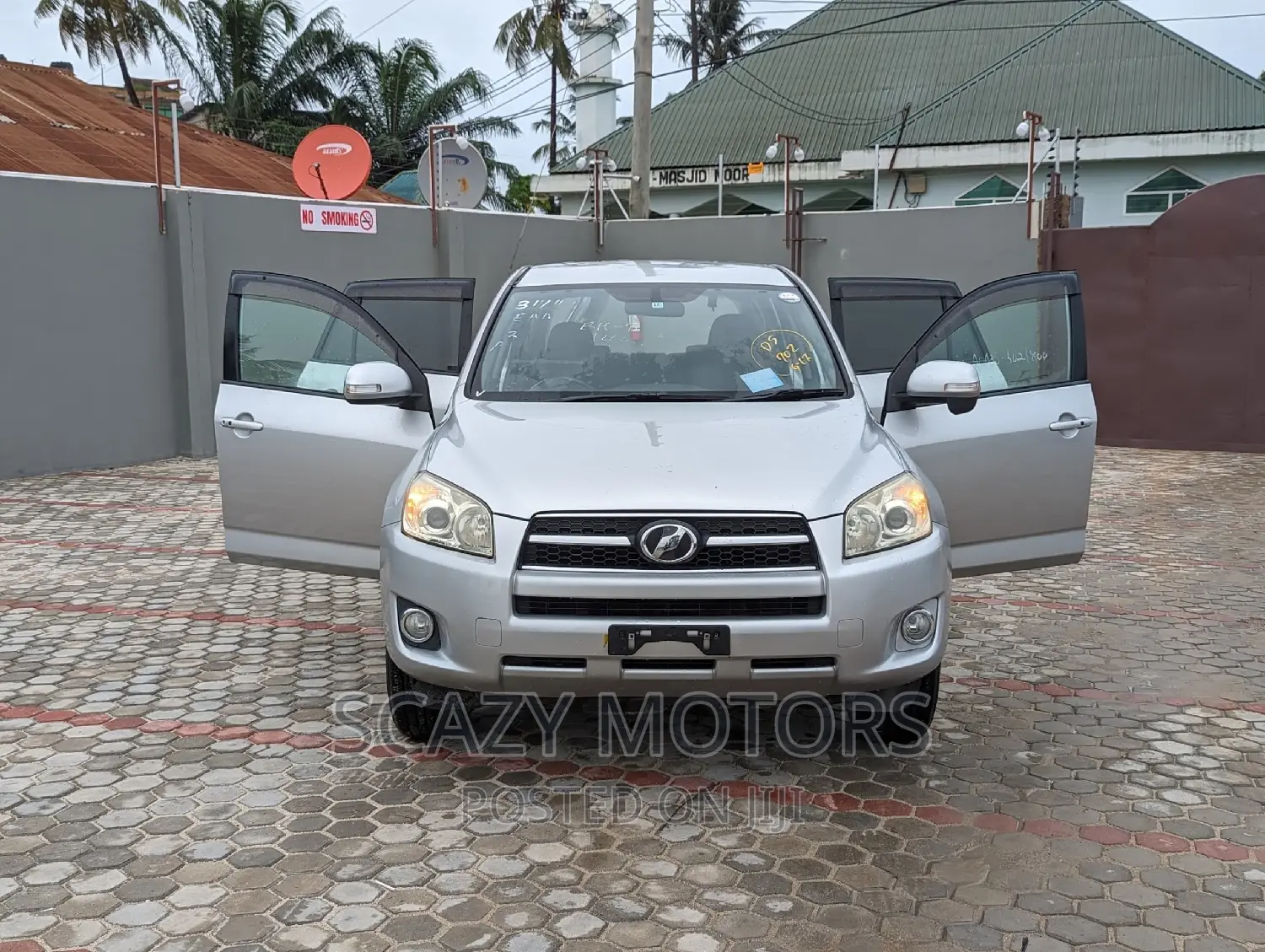 Toyota RAV4 2010 Silver
