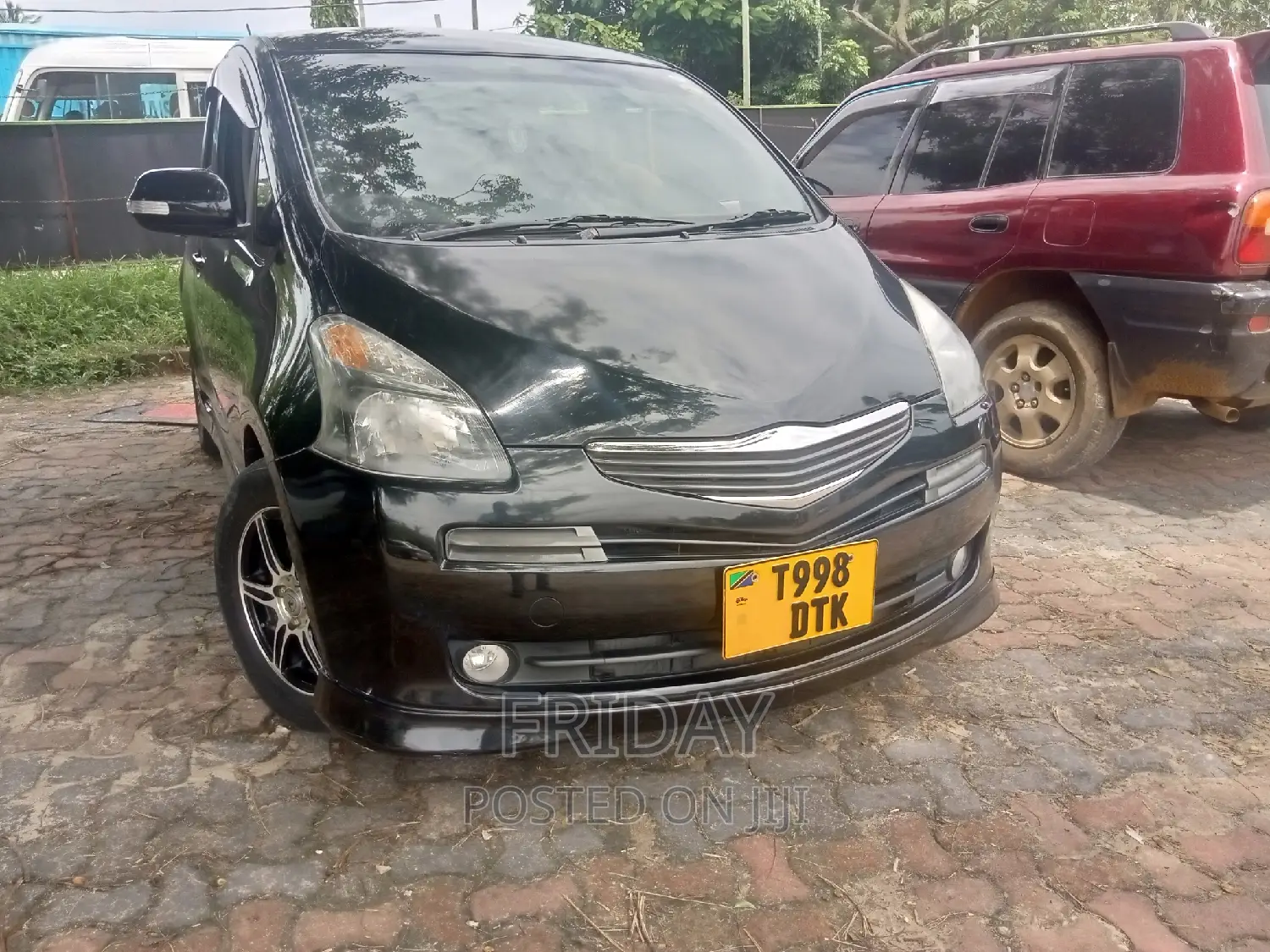 Toyota Ractis 2008 Black