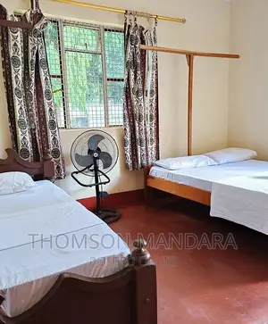 Rooms/Home Stay At KDC Moshi