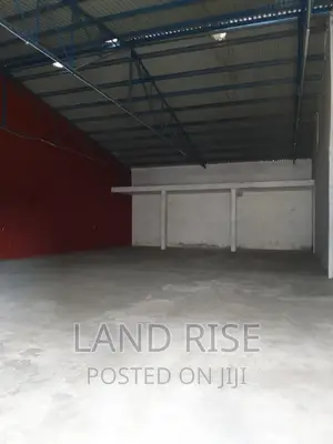 350 SQM Warehouse in Chang'ombe