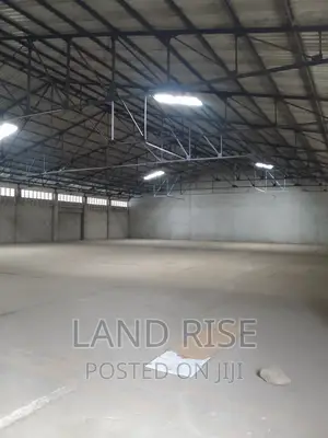 1300 SQM Warehouse