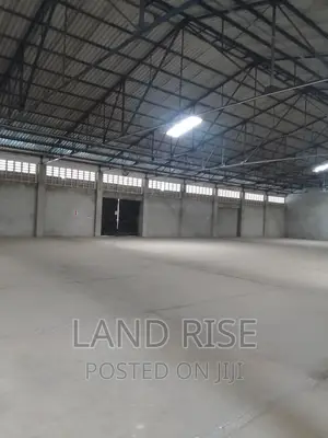 1300 SQM Warehouse