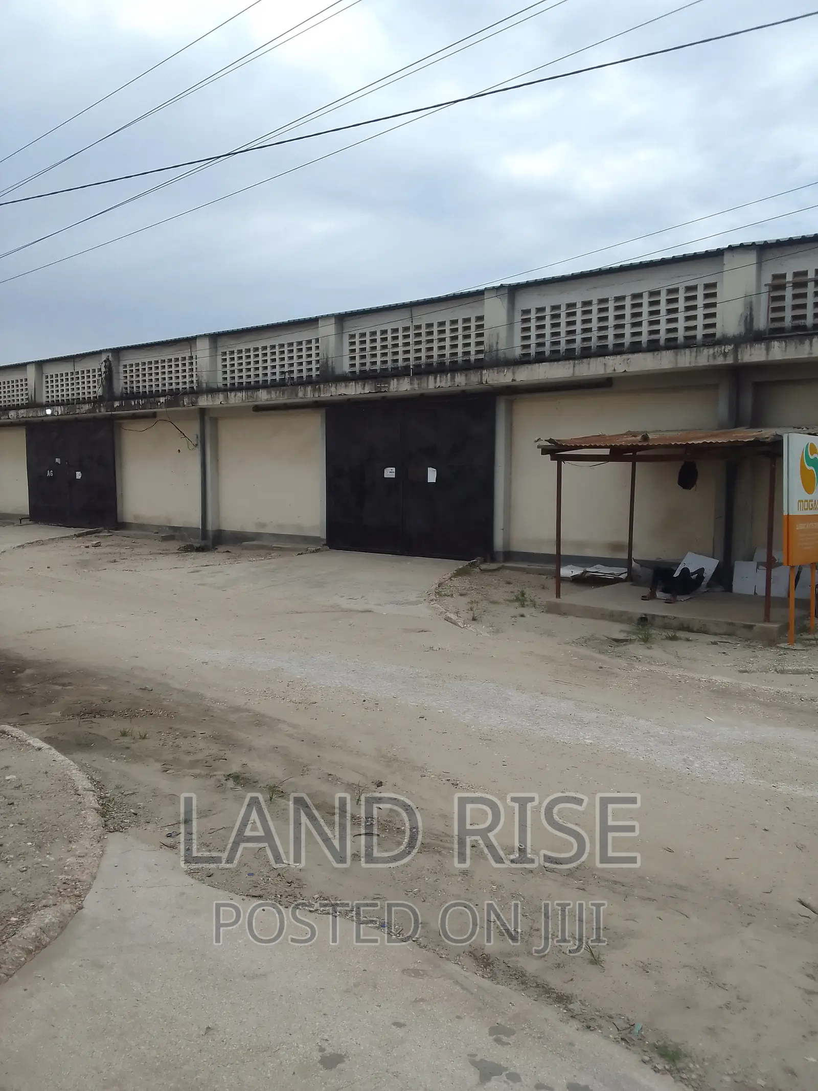 1300 SQM Warehouse