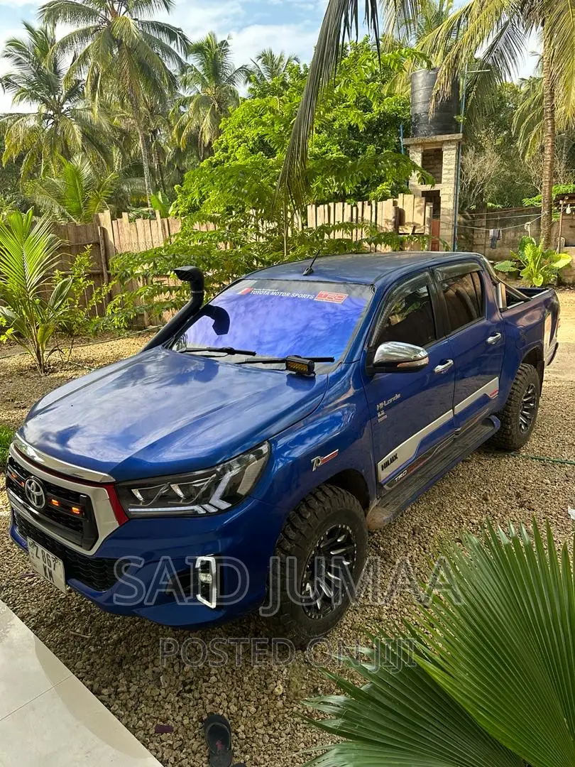 Toyota Hilux SR 4x4 2015 Blue