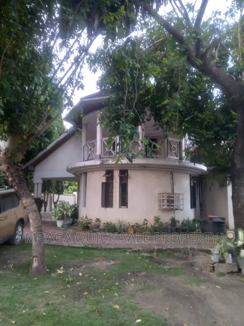 5bdrm House in Mbezi Beach  Kilonga for sale